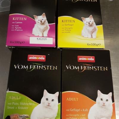 Katzenfutter verpackt