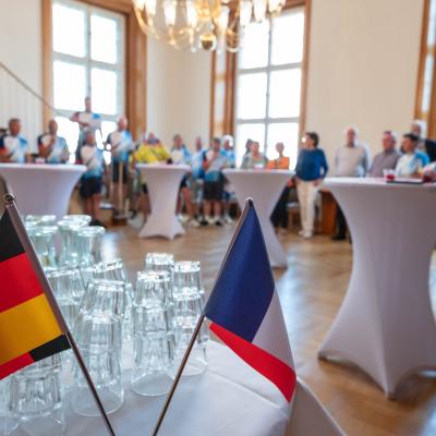 Empfang der Tourainer Radgruppe in der Rathausbibliothek durch Bürgermeister Markus Püll