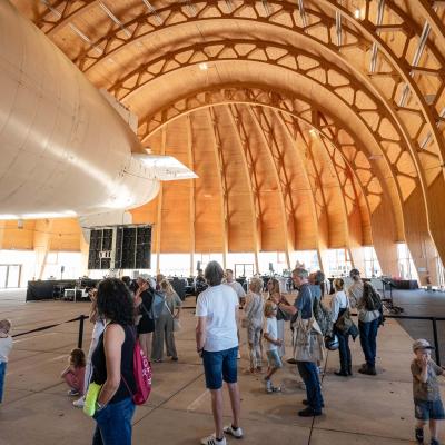 Flughafenfest 2025: Viele Besucher erkundeten den Luftschiffhangar