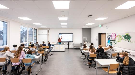 Klassenzimmer im Neubau der Otto-Pankok-Schule