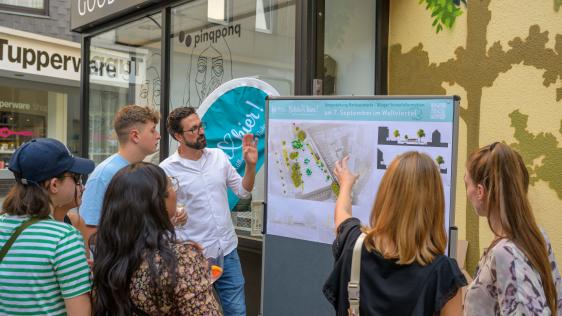 Bürgerbeteiligung zur Umgestaltung des Rathausmarktes im Rahmen von Schön hier! im September 2023