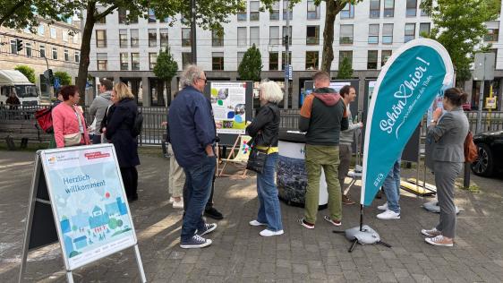 Infostand des Stadtplanungsamtes im Rahmen des diesjährigen Tages der Städtebauförderung 2025