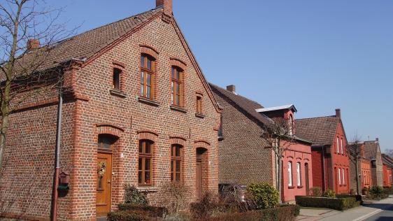 Mausegatt Siedlung, Mausegattstraße