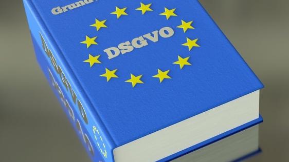 Buch mit dem Aufdruck DSGVO