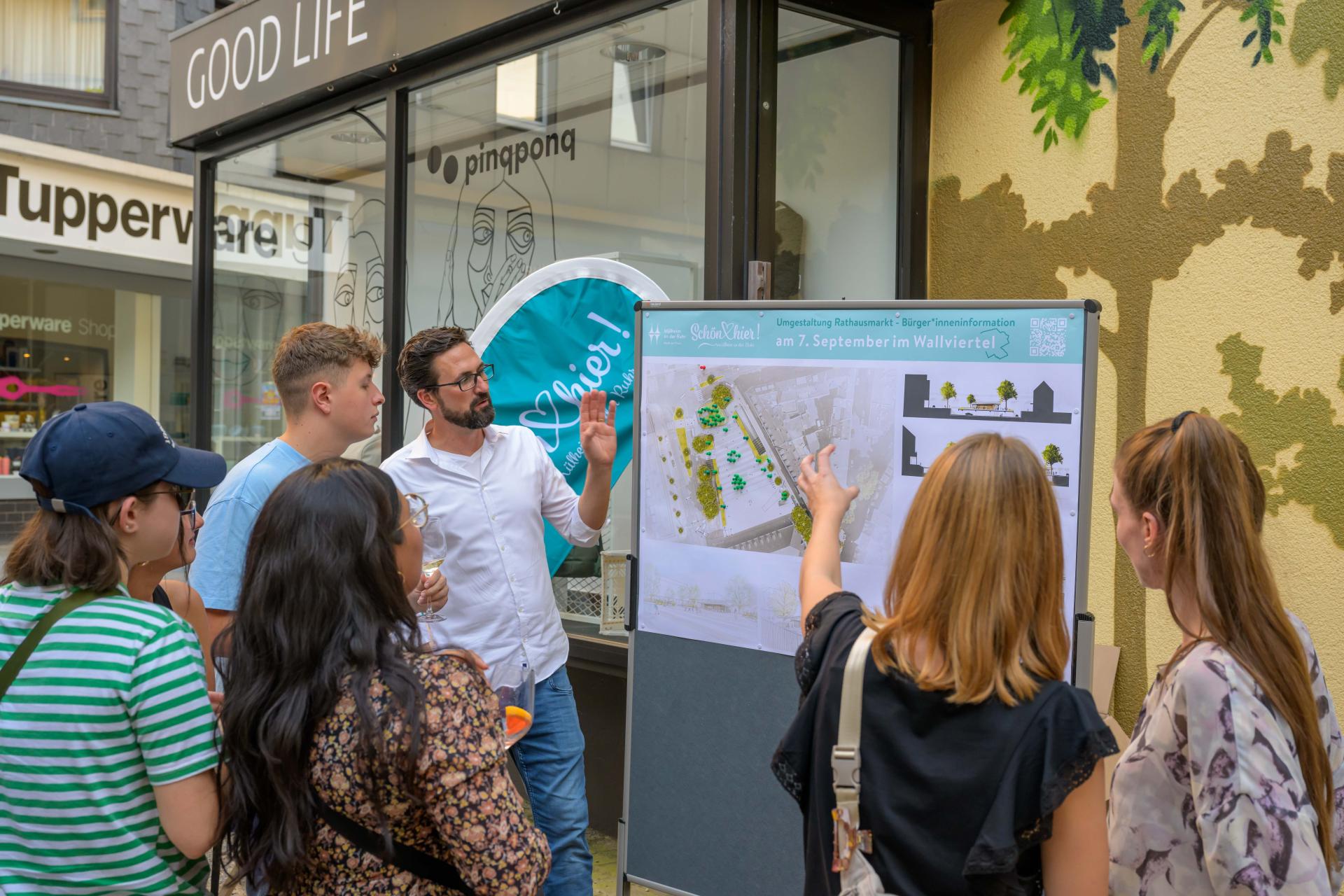 Bürgerbeteiligung zur Umgestaltung des Rathausmarktes im Rahmen von Schön hier! im September 2023