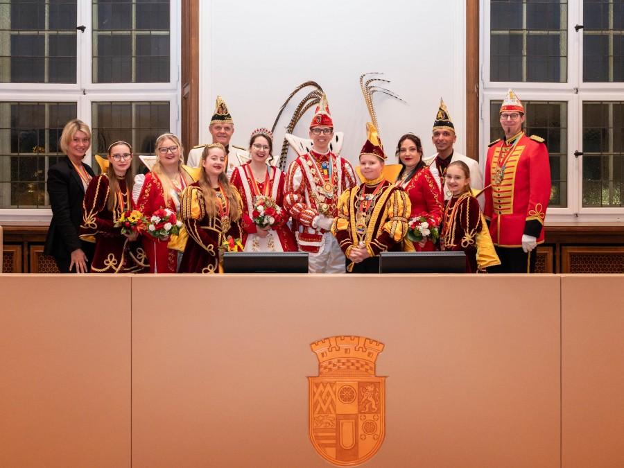 Mülheimer Prinzenpaare zu Besuch im Historischen Rathaus