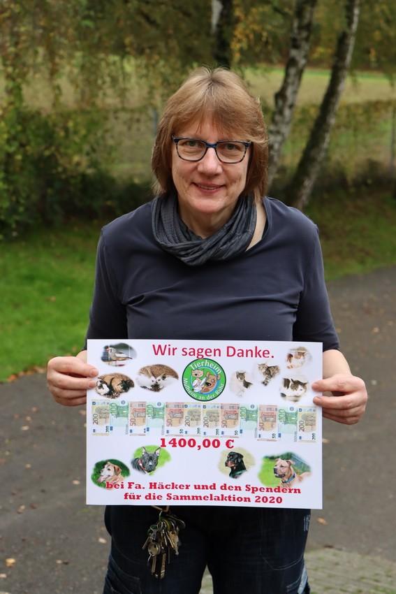 Spendenübergabe zugunsten des Tierheims