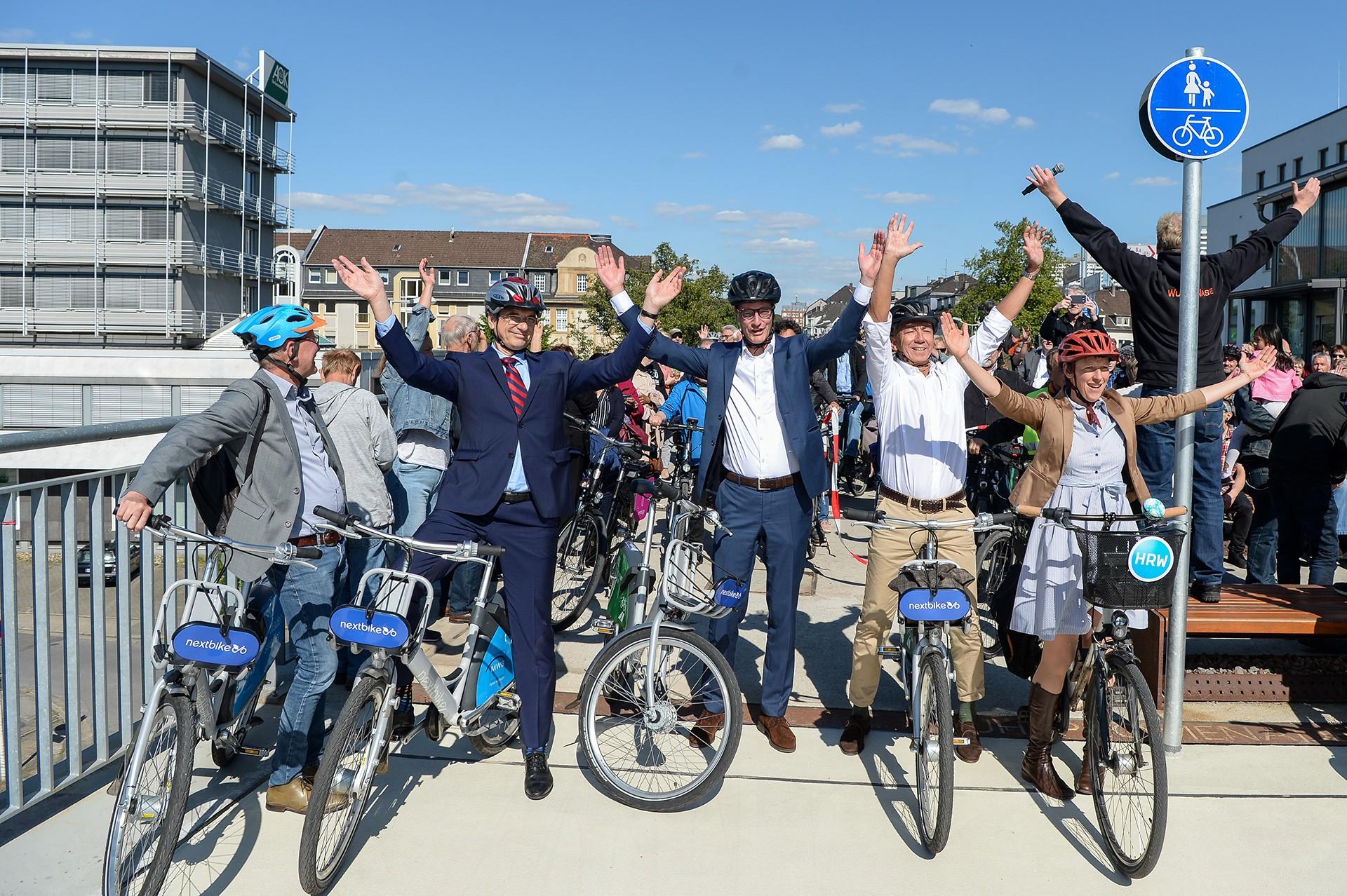 Freigabe der Strecke Richtung Duisburg bis zur Hochschule Ruhr West, am 16. Mai 2019