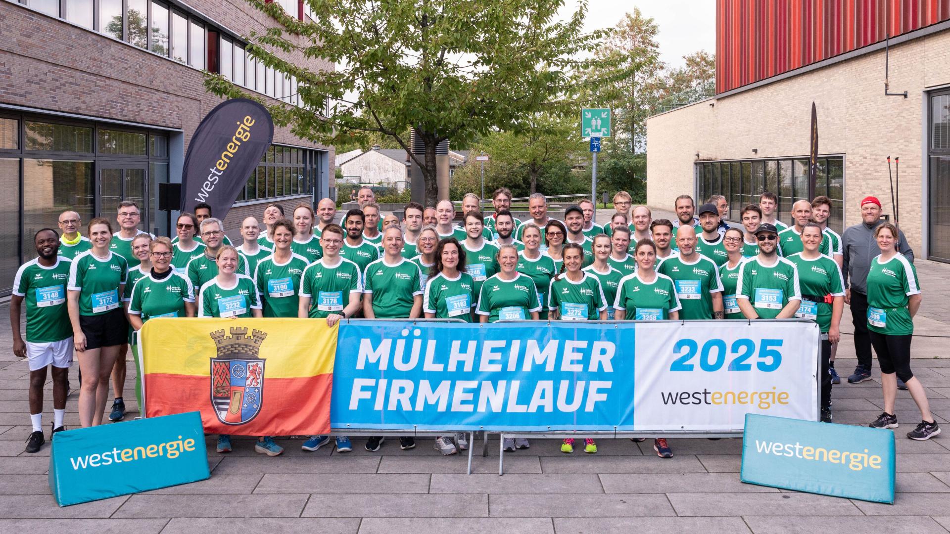Zahlreiche Mitarbeitende aus der Mülheimer Stadtverwaltung nahmen am Firmenlauf 2025 teil.