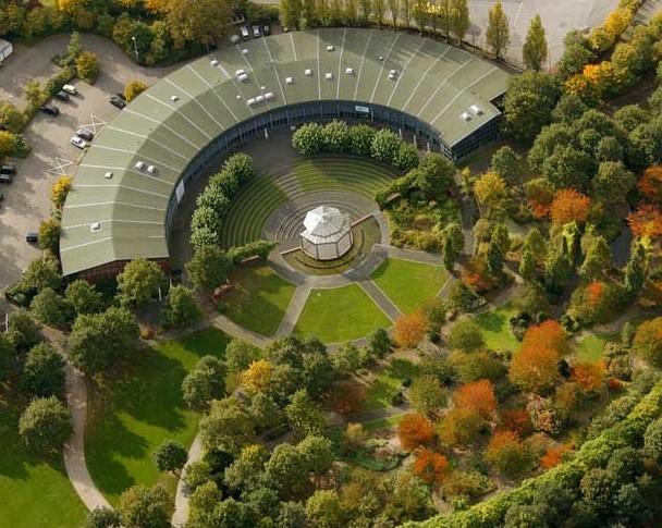 Der einstige Rangierbahnhof auf dem heutigen MüGa-Gelände ist zu einem der kulturellen Highlights des Parks avanciert.