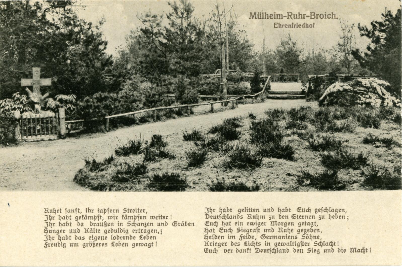 historische Postkarte über die Kriegsgräberstätte