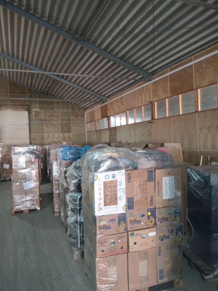 Der Hilfstransporter mit über 1.000 „Schuhkartons voller Hoffnung“ sowie zahlreichen weiteren Hilfsgütern ist in der ukrainischen Cousinenpartnerstadt Ivano-Frankivsk eingetroffen.