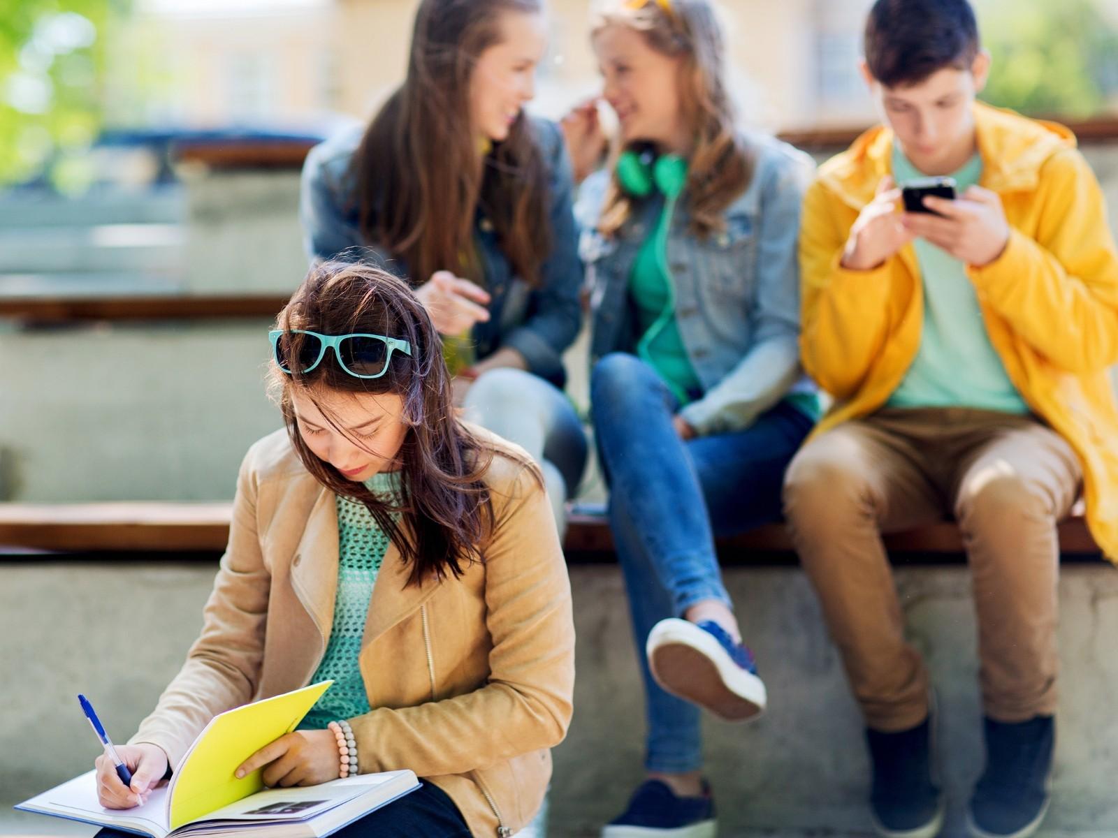 Die Regionale Schulberatungsstelle bietet Mülheimer Lehrkräften, Schüler*innen und deren Erziehungsberechtigten kostenlose Beratung bei schulischen Problemen an.