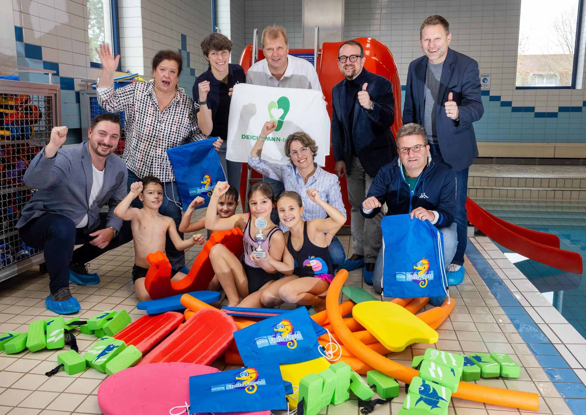 Preis-Übergabe "Schwimmhelden 2025"