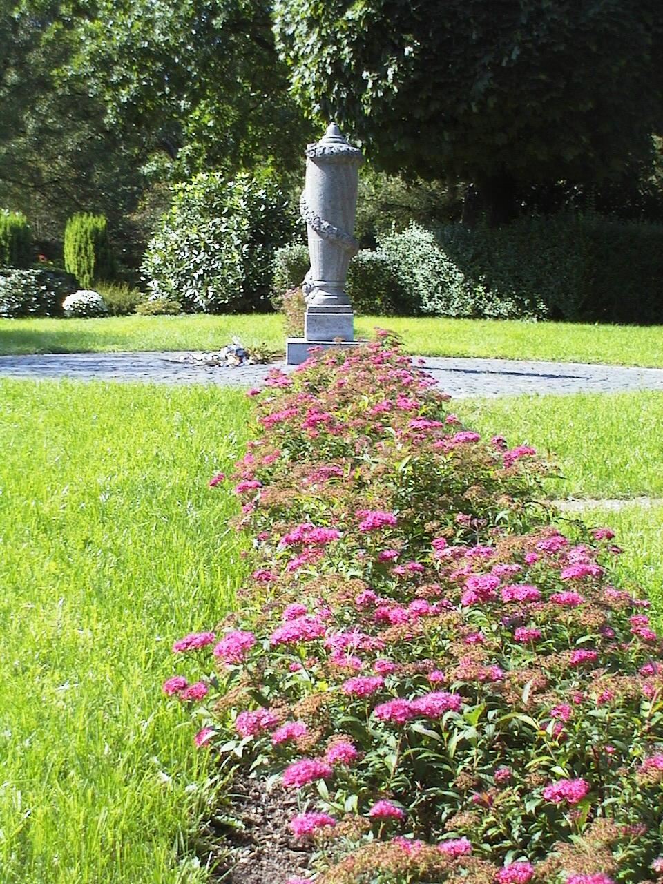 Das Aschestreufeld auf dem Hauptfriedhof Mülheim