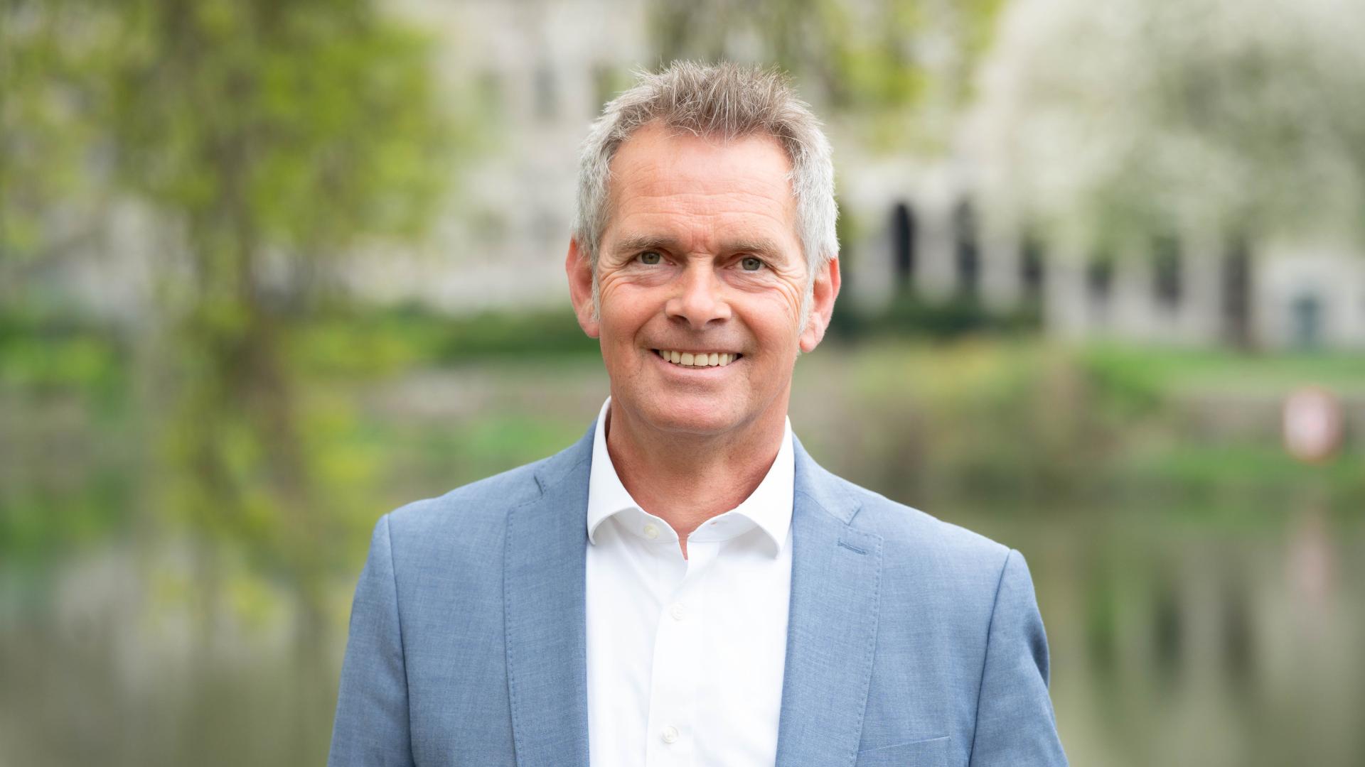 Das Bild zeigt Carsten Scharwei