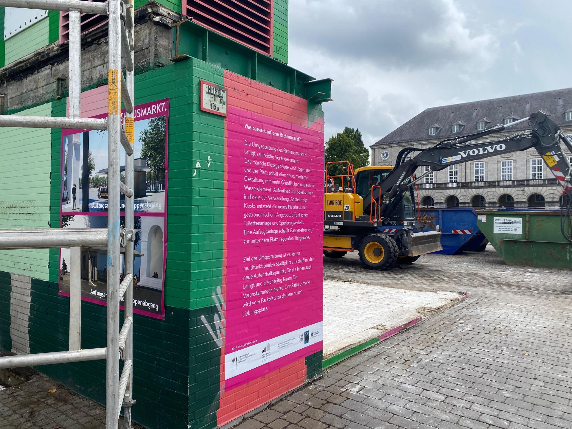 Abbruch des maroden Kiosks auf dem Rathausmarkt