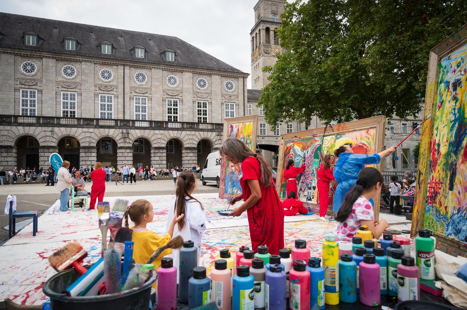 Live Painting auf dem Rathausmarkt im Rahmen des Bürgermitwirkungsbudgets
