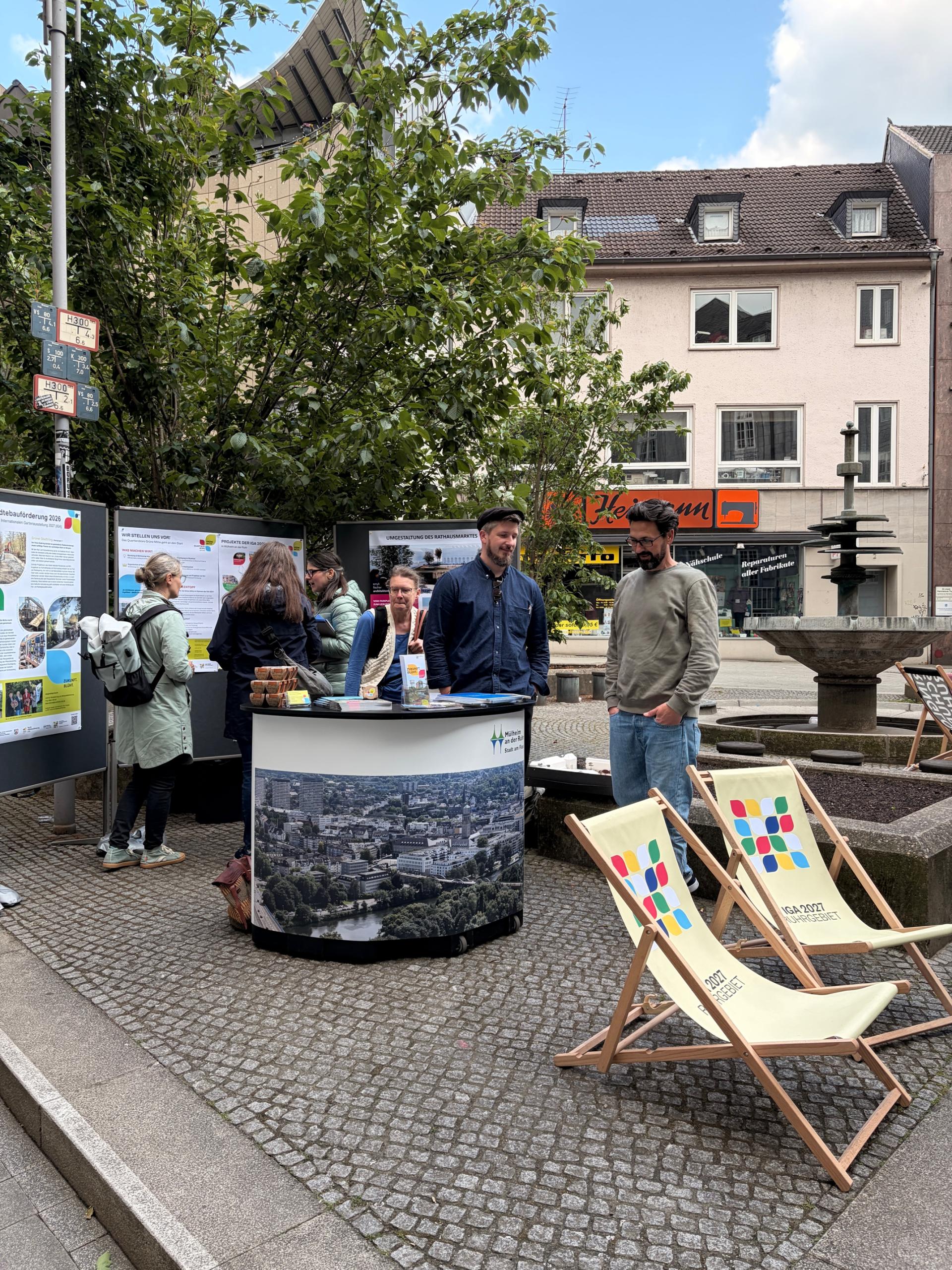 Infostand beim Tag der Städtebauförderung im Rahmen von "Schön hier!" im Mai