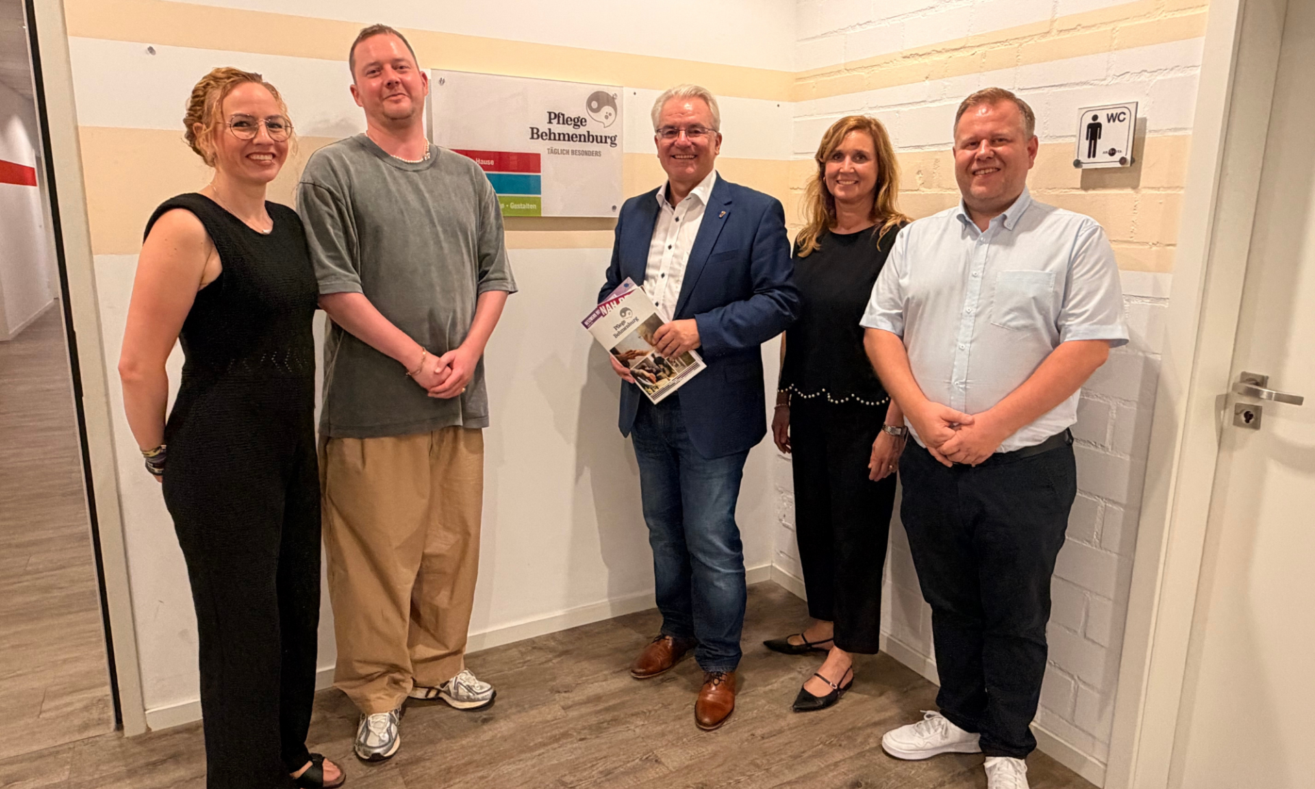 Oberbürgermeister Marc Buchholz bei Pflege Behmenburg GmbH